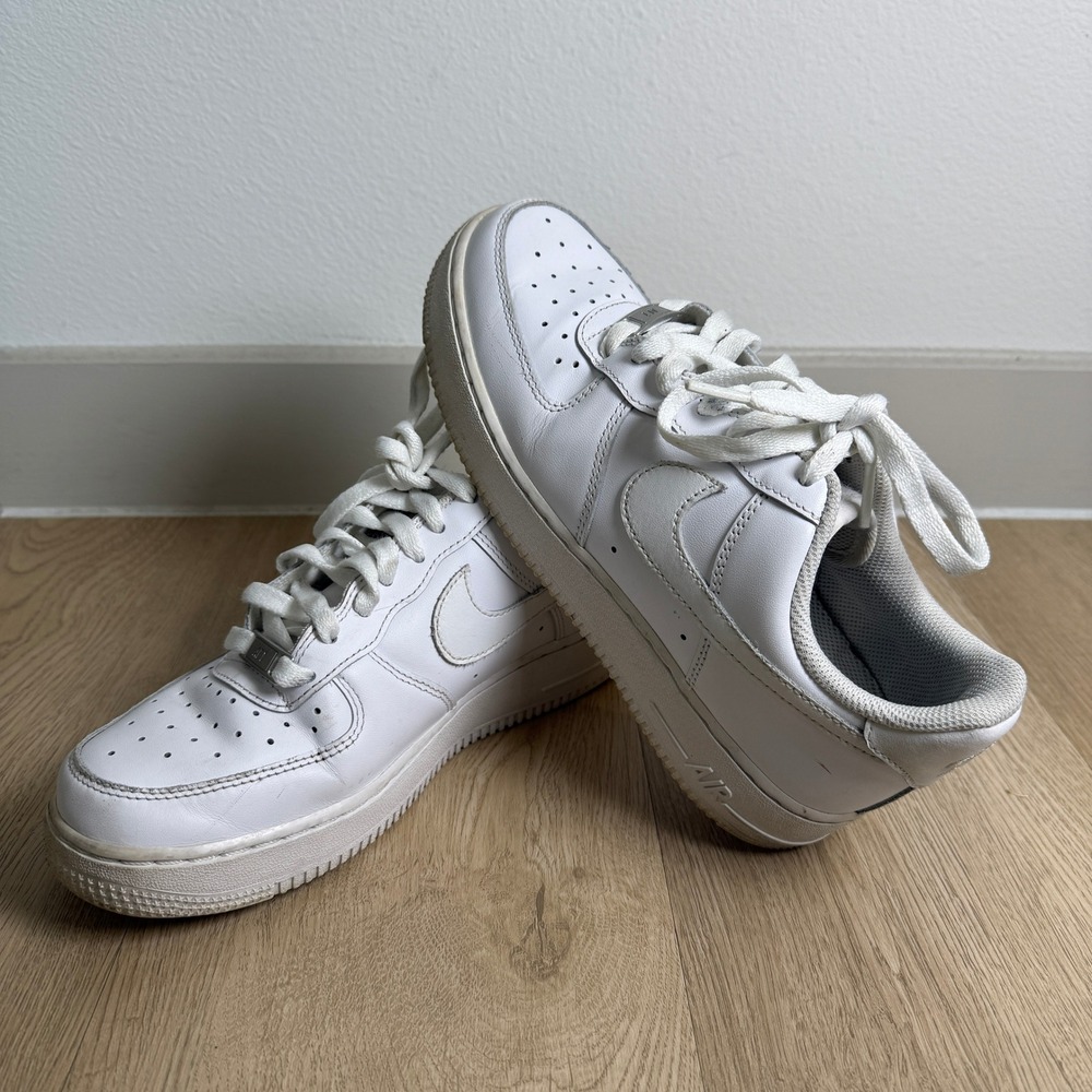 Nike Air Force 1 Low '07 Womens Size 7.5 Triple White Sneakers DD8959-100 - Picture 7 of 14